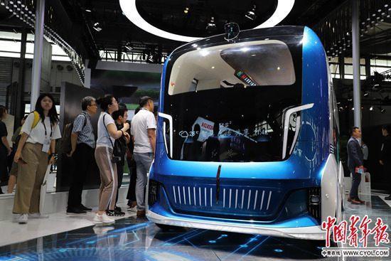 智能網(wǎng)聯(lián)、自動(dòng)駕駛、腦控車技術(shù)……構(gòu)建未來(lái)的汽車生活